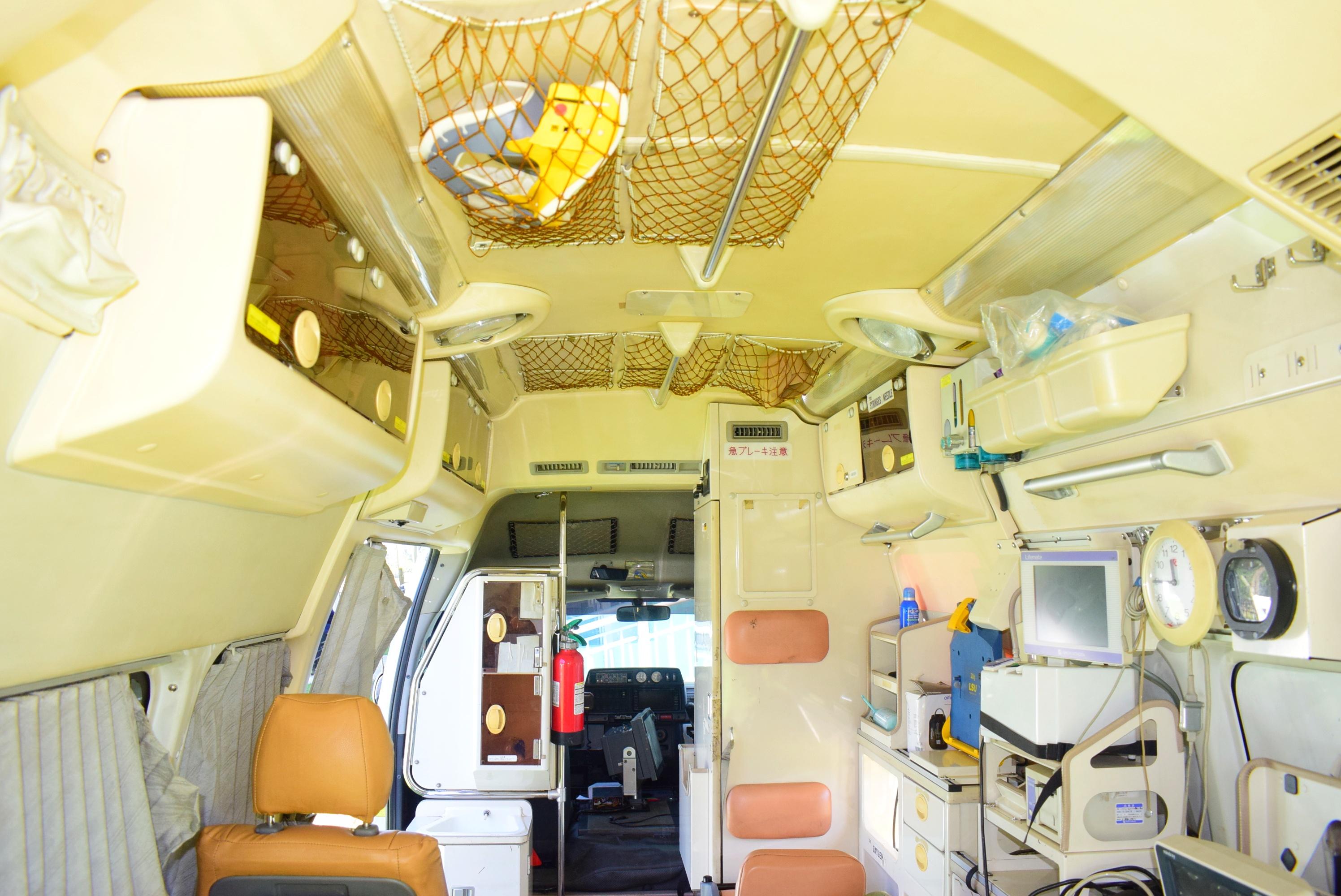 Peneza Hospital, Ambulance
