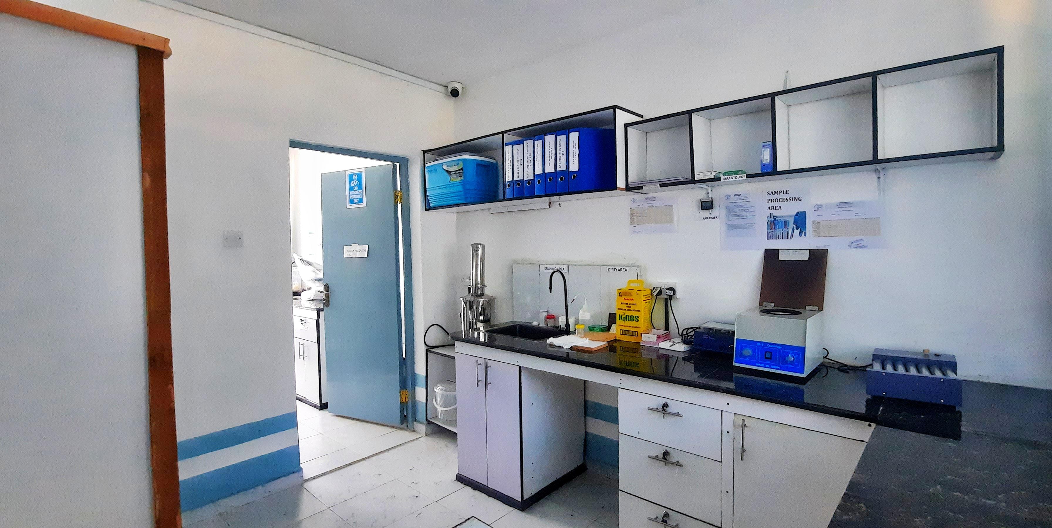Peneza Hospital, Laboratory