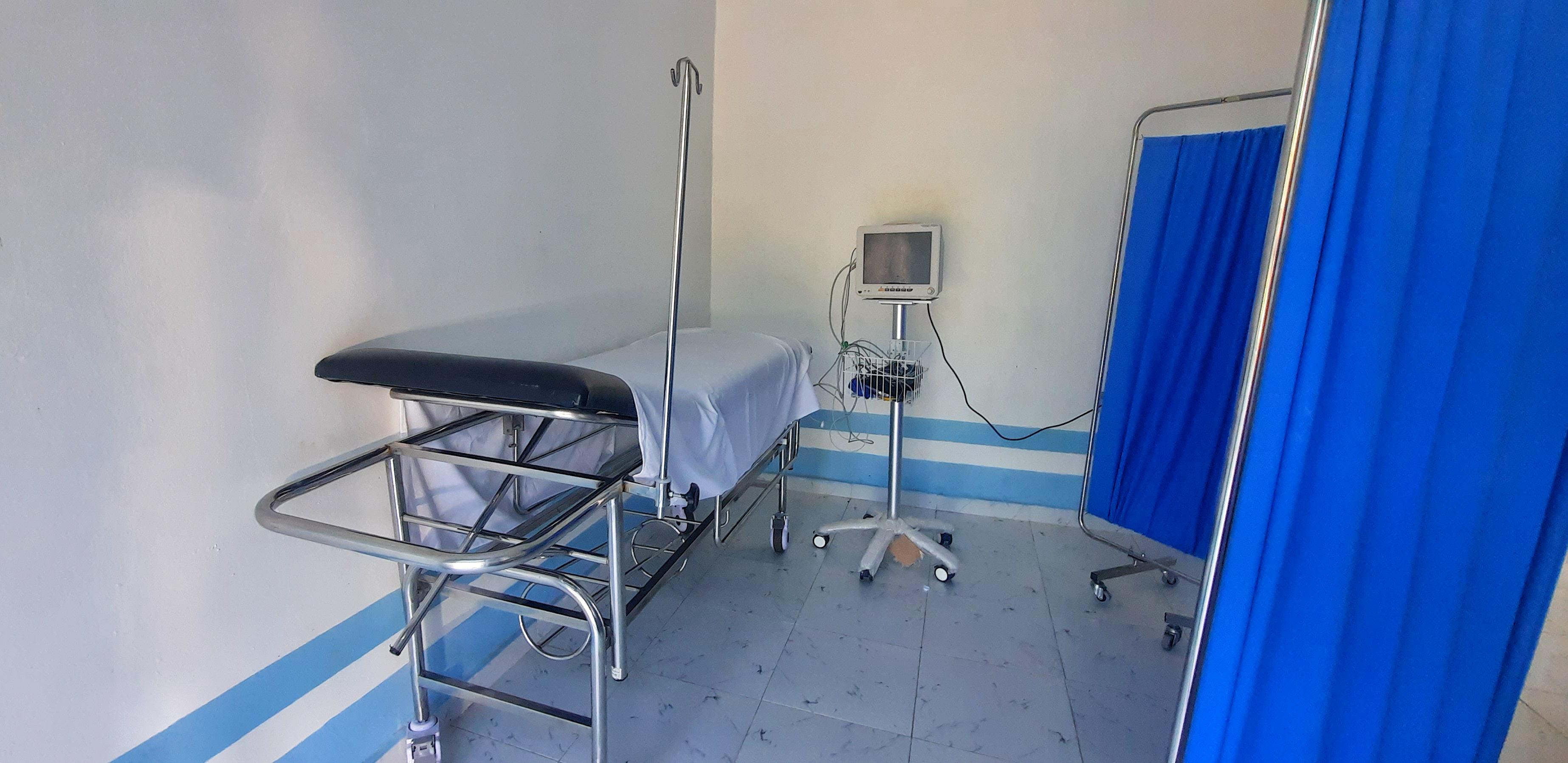Peneza Hospital, Laboratory